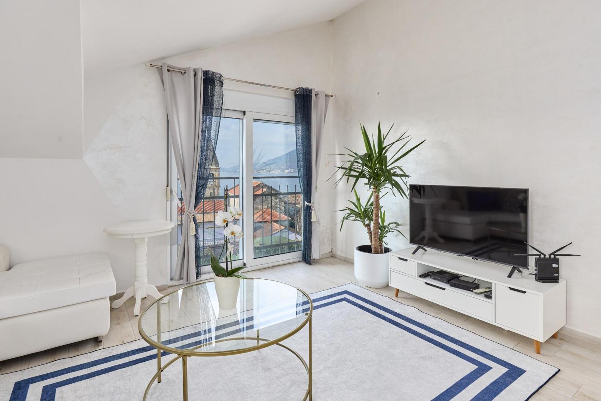 Bayview Apartments Tivat Montenegro Exterior photo