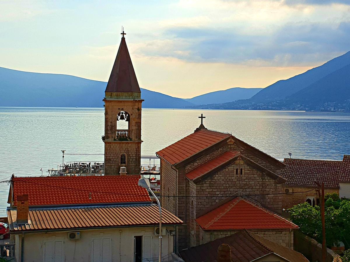 Bayview Apartments Tivat Montenegro Exterior photo